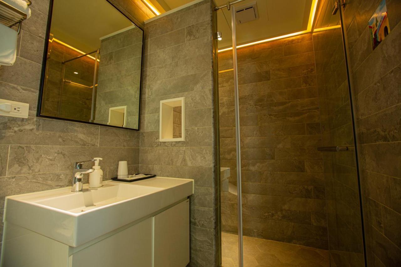 Nanwan Station Hotel Ngoại thất bức ảnh